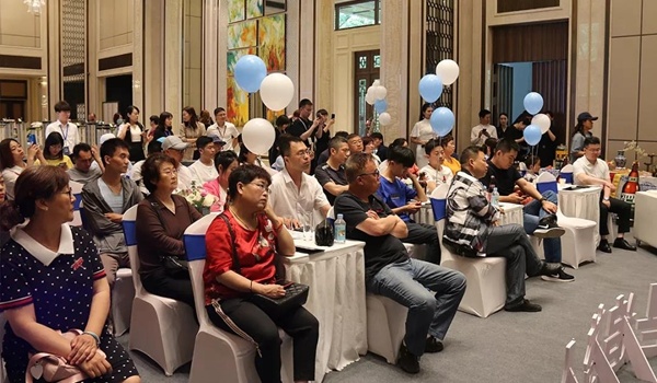 石门封面我们都是追梦人国赫天著创业趋势分享会成功举行