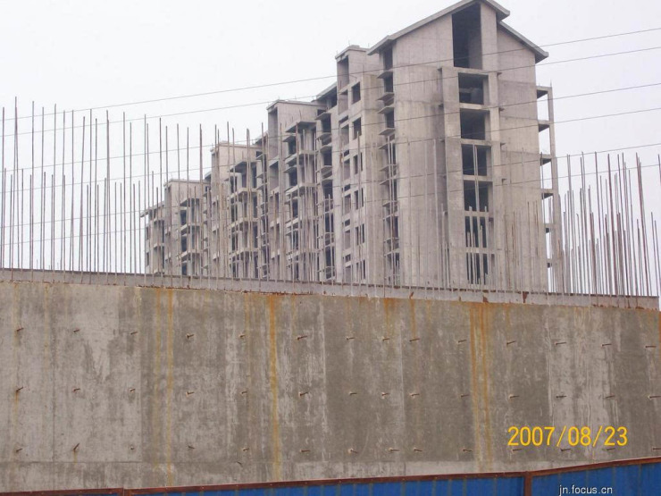 图片:《最新工地照片》开工前的准备工作:工地