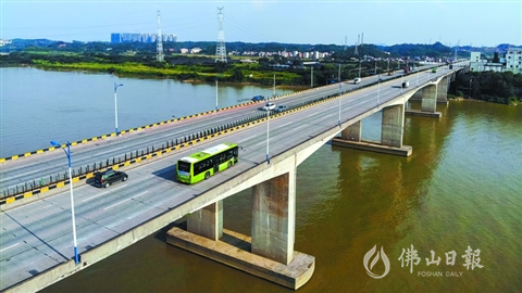 三座跨江大桥铺就三水发展繁荣之道
