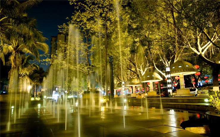 现在也会常去逛逛的创意集市,牛津街▲珠海家居综合体地标,世邦加居