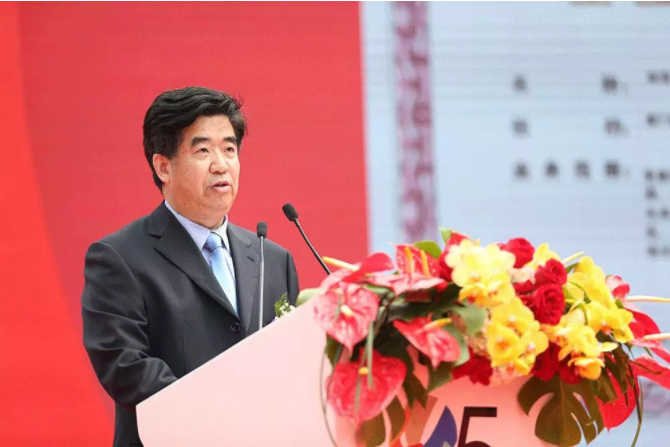 25年慈善路福信集团一直在前行陈章辉福信慈善基金会成立