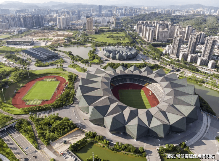 2km盛享三馆一城(龙岗科技馆,青少年宫,公共艺术与城市规划馆,深圳