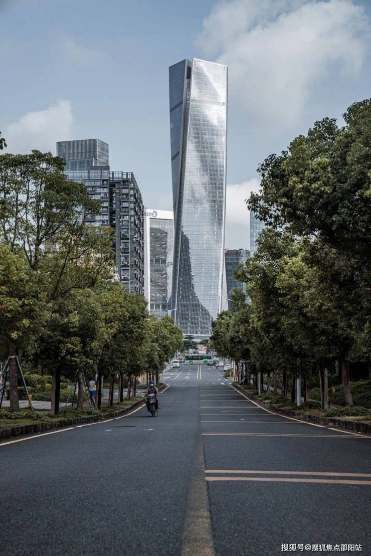 前海世茂大厦前海世茂大厦写字楼怎么样价格多少电话号码深圳首页网站