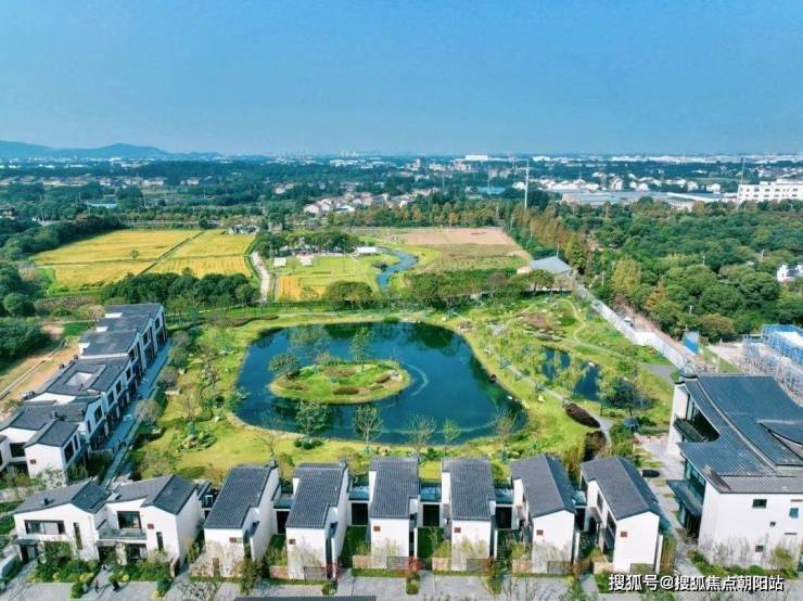 无锡滨湖小田里别墅售楼处丨2024-楼盘详情电话-价格-面积-户型-地址