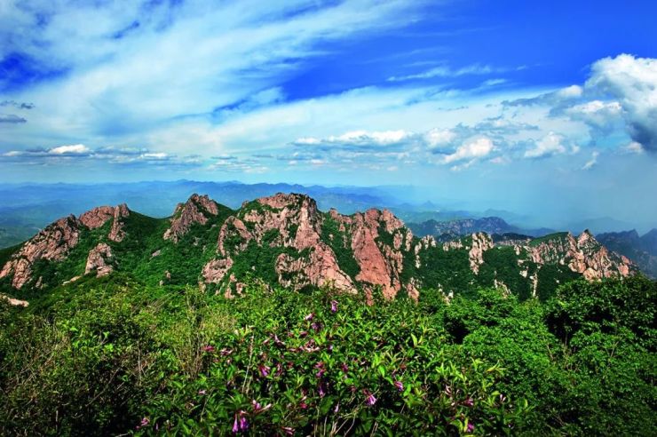 祖山風景區因其獨具特色的景觀和涼爽的天氣環境成為夏天人們旅遊