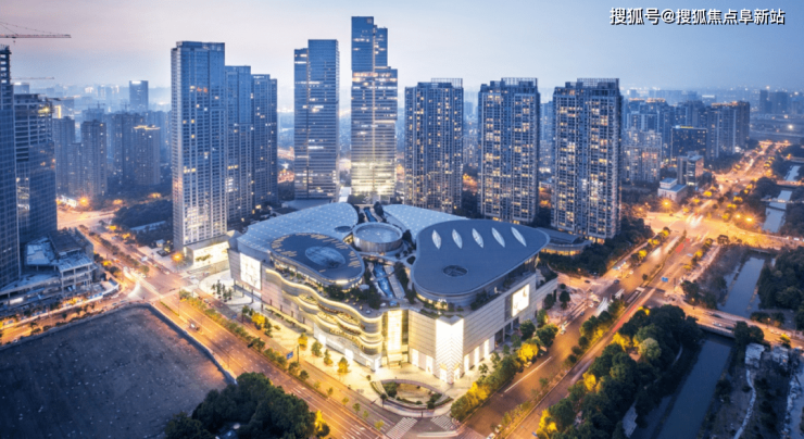 如今,华润置地以央企的责任担当躬身入局绍兴,匠造绍兴全新生活方式