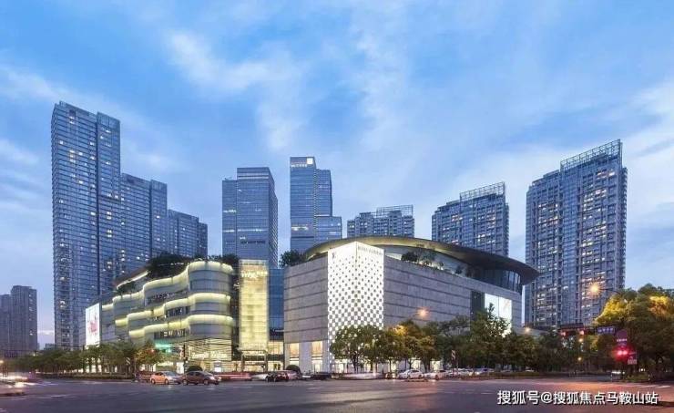 聚揽 杭州都会精粹:三大繁华商圈:钱江新城商圈,江河汇商圈,庆春商圈