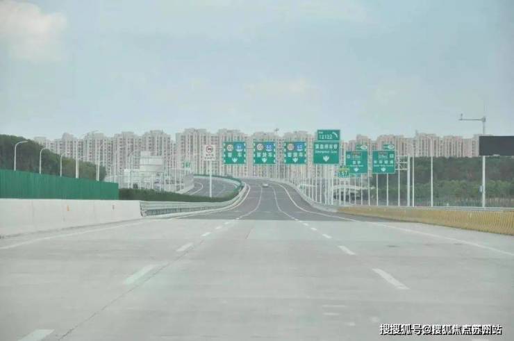 苏州房产>苏州房产资讯>苏州房产市场>上海宝山天铂售楼处电话>售楼