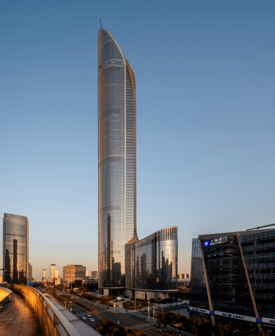 国际金融中心售楼处电话楼盘详情小区环境容积率国际金融中心在售户型