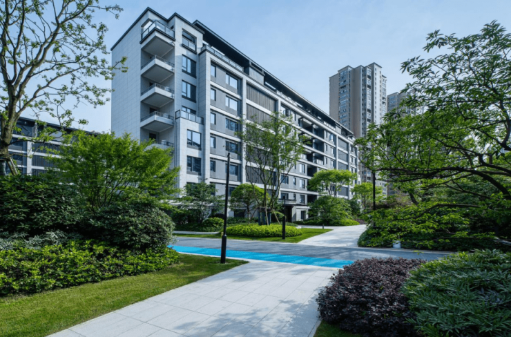 禹洲·泊朗廷实拍图杭州萧山禹州泊朗廷售楼热线:400-837-8831禹洲