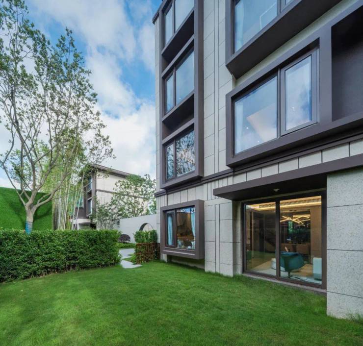 上海松江佘山溦沨佘山星辰联排商墅一不小心居然火了真实情况解析