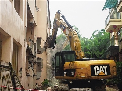 三亚临春棚改昨日首拆 共拆除18栋违建-三亚搜
