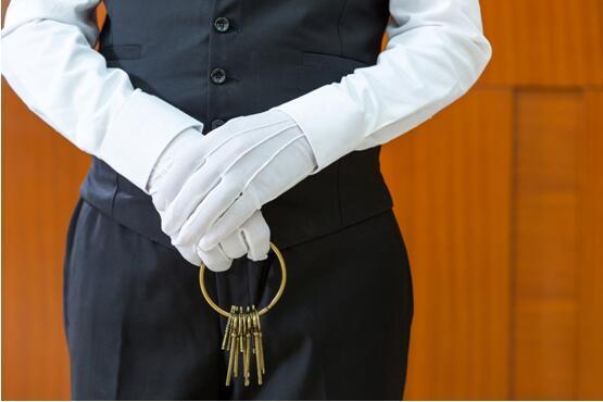 不是贵族后裔却是贵族的老师昆仑志生活观之管家服务源起