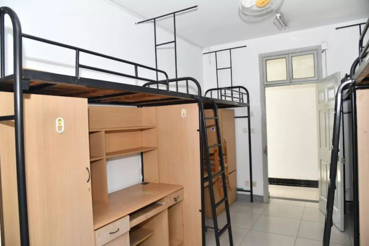 南京12所高校宿舍大曝光看到第二个我就惊呆了