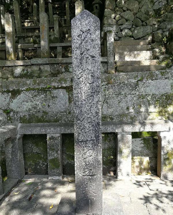 坂本龙马墓地图片