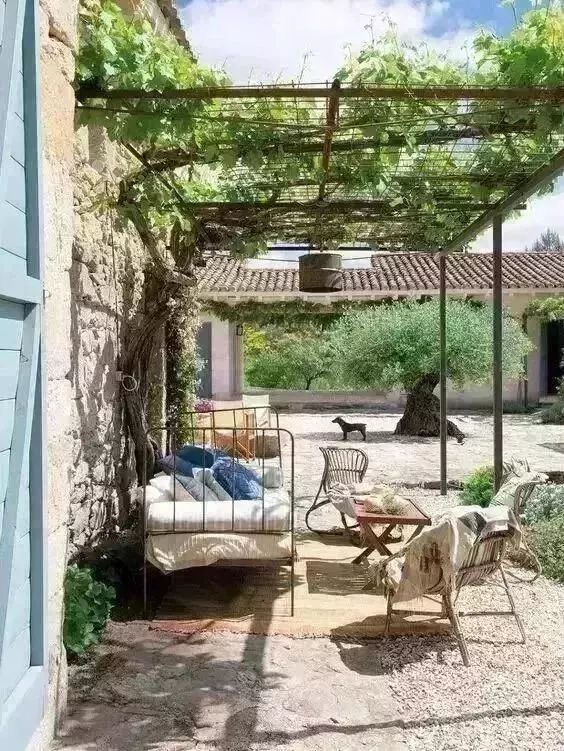 有方小院搭个凉棚就是最美好的夏天