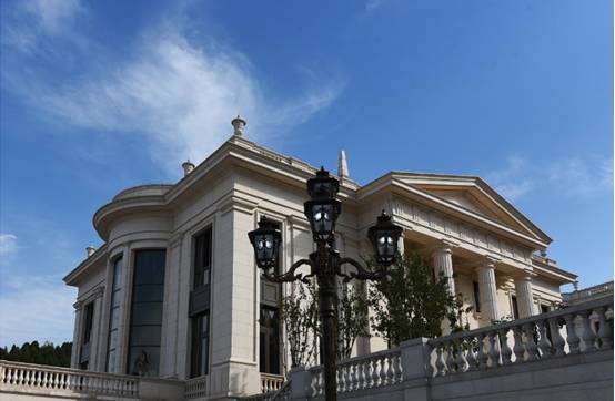 长安壹号承袭凡尔赛宫美泉宫等著名宫殿规制择守三山五园一脉之西山汇