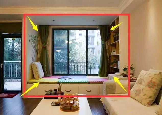 阳台不要再用来晾衣服了,我家把它做成榻榻米,全家都争着住